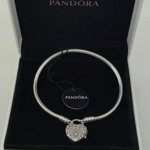 Pandora Moments Regal Heart Padlock Clasp Bracelet